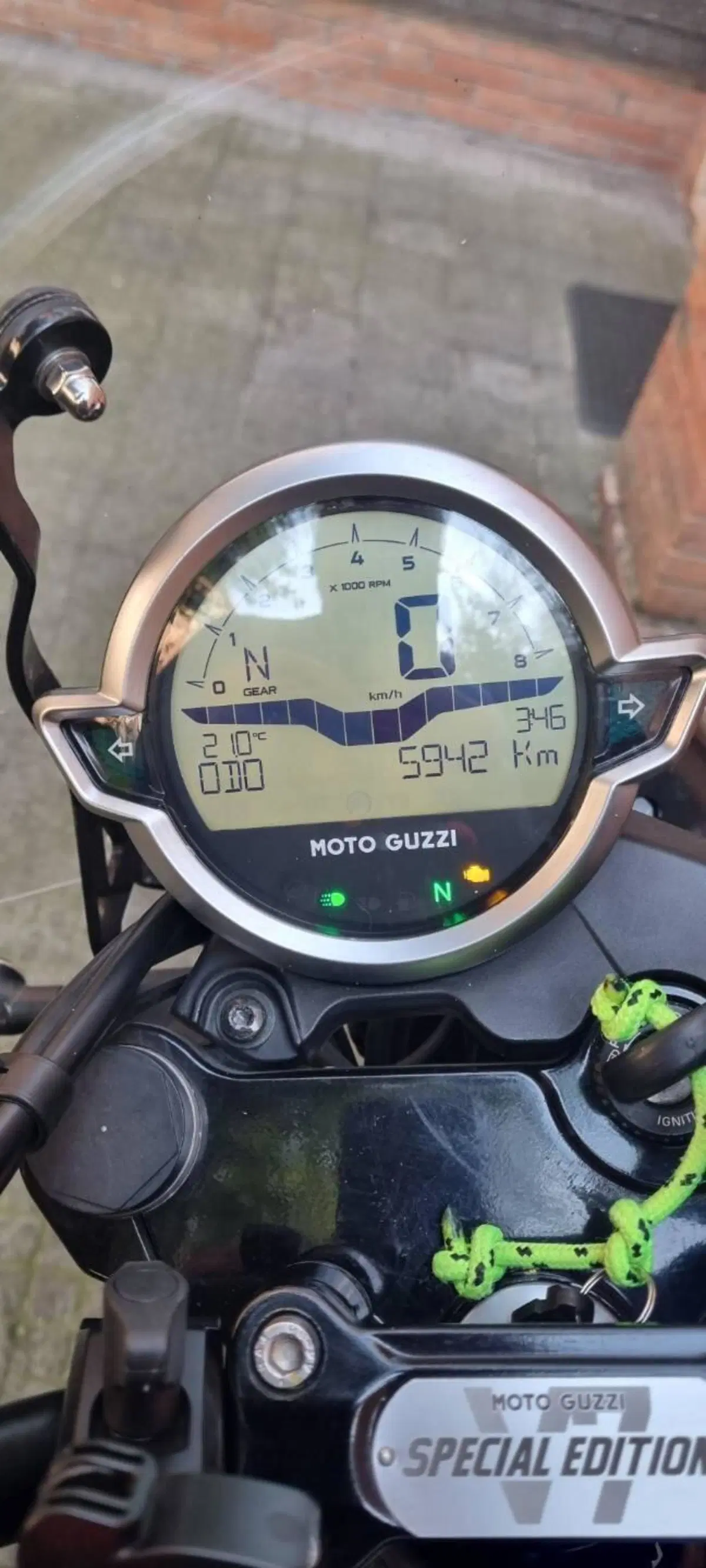 Moto Guzzi V7 Stone Special Edition (2022 - 25)
