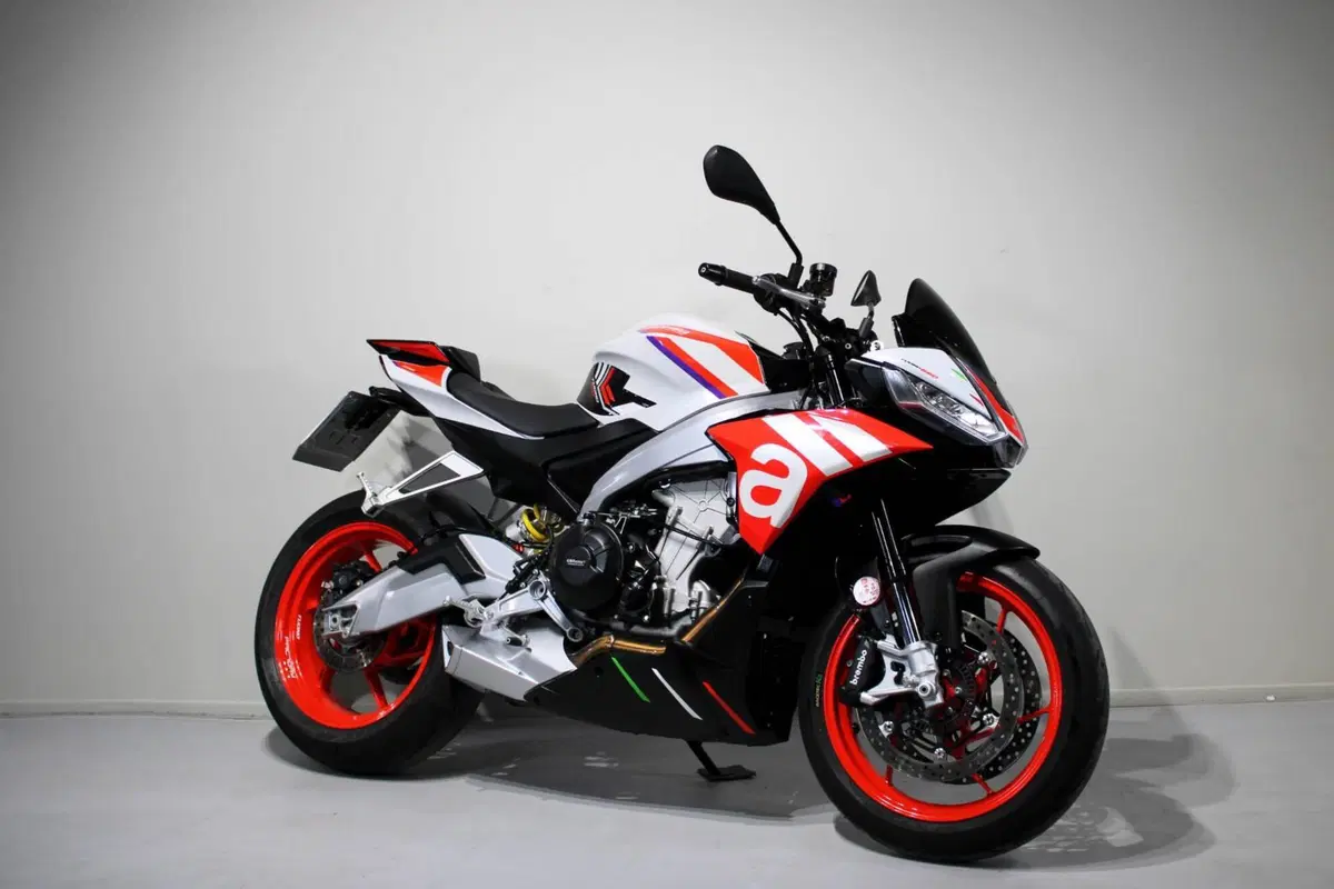 Aprilia Tuono 660 Factory (2022 - 24) (2)