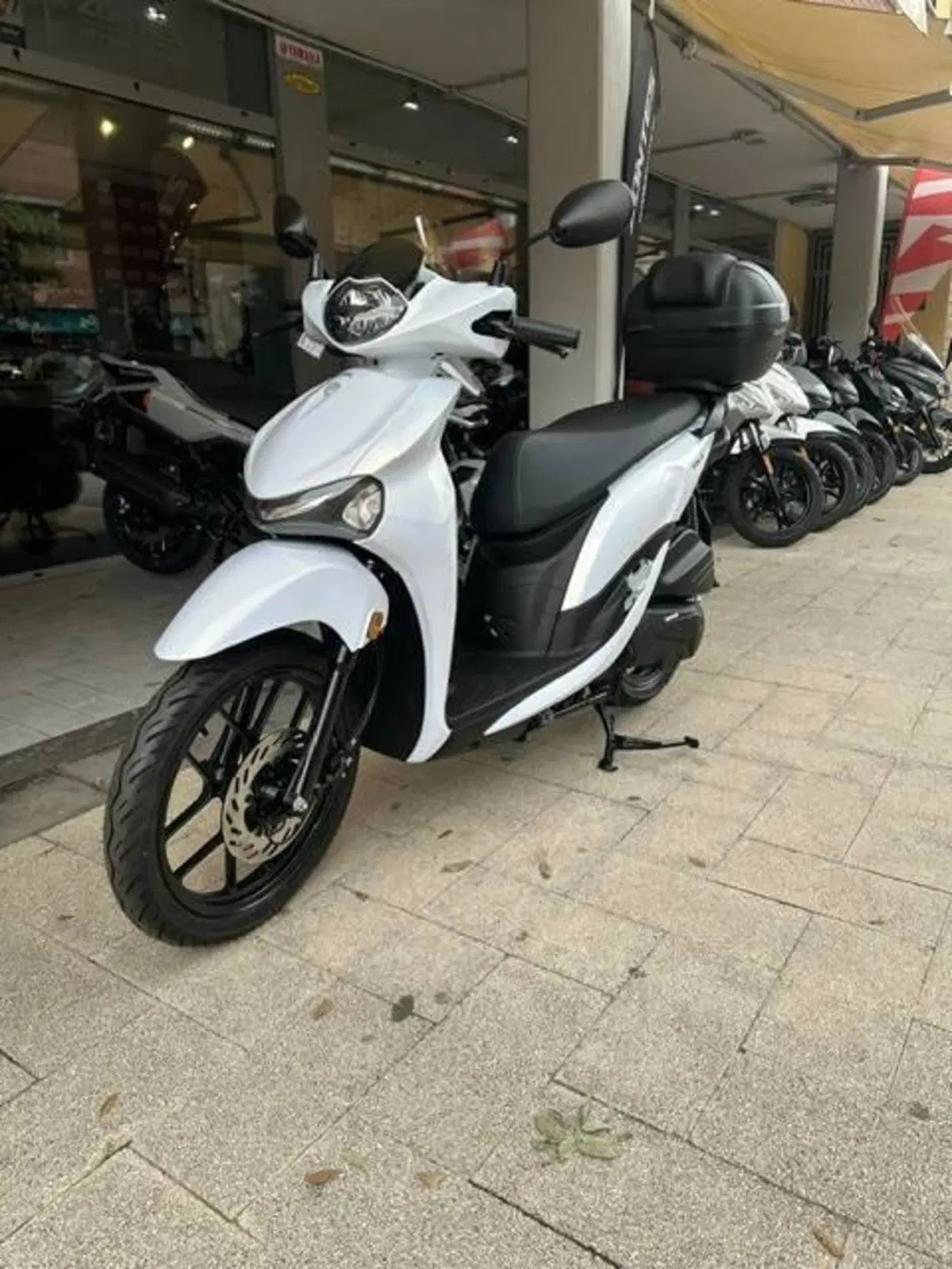 Sym BWT 125 (2026) (2)
