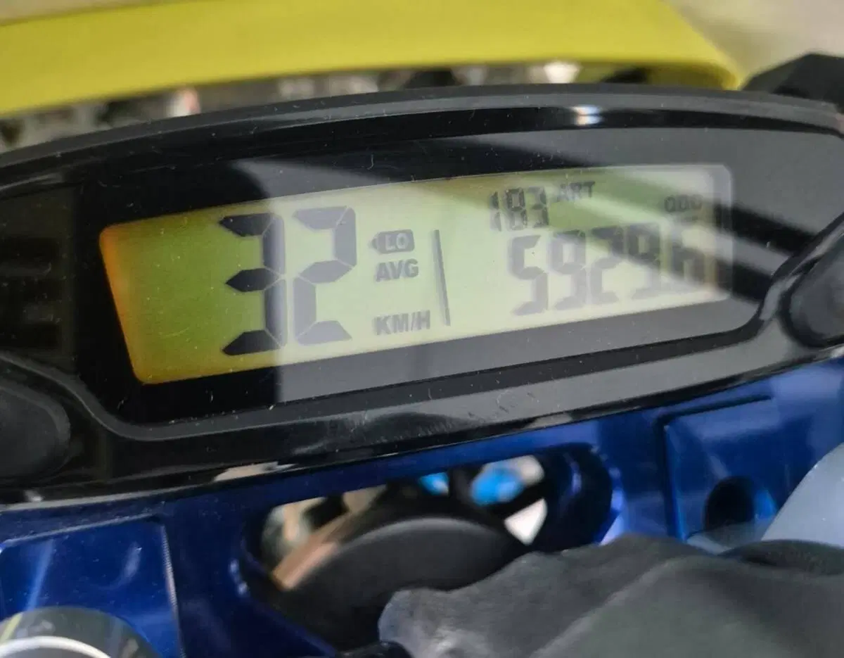 Husqvarna TE 300i Rockstar Edition (2021) (3)
