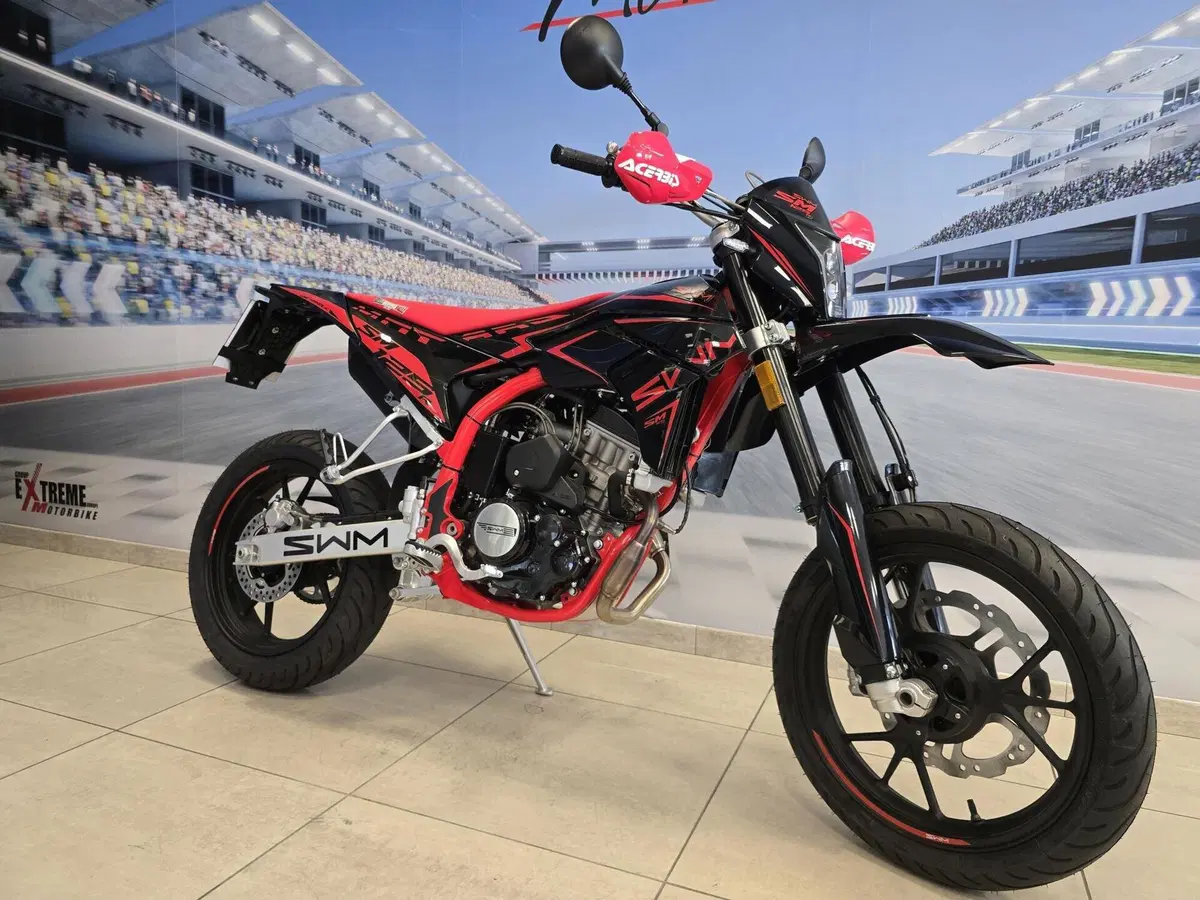 Swm SM 125 R (2025 - 26) (3)