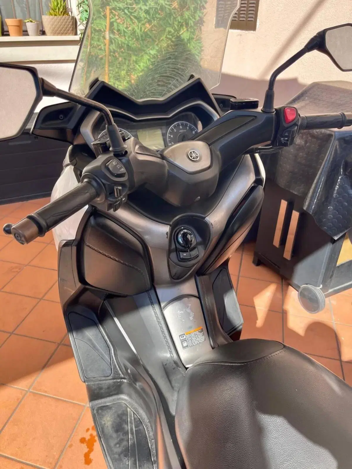 Yamaha X-Max 300 ABS (2017 - 20) (8)