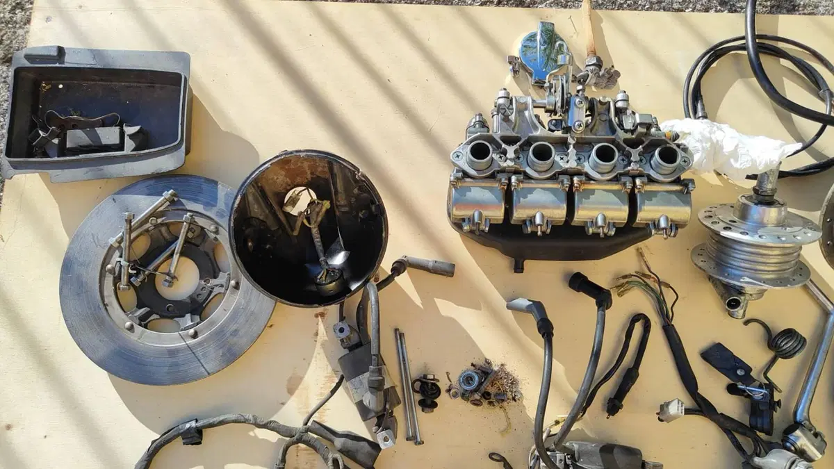 Honda Cb four 350 (2)