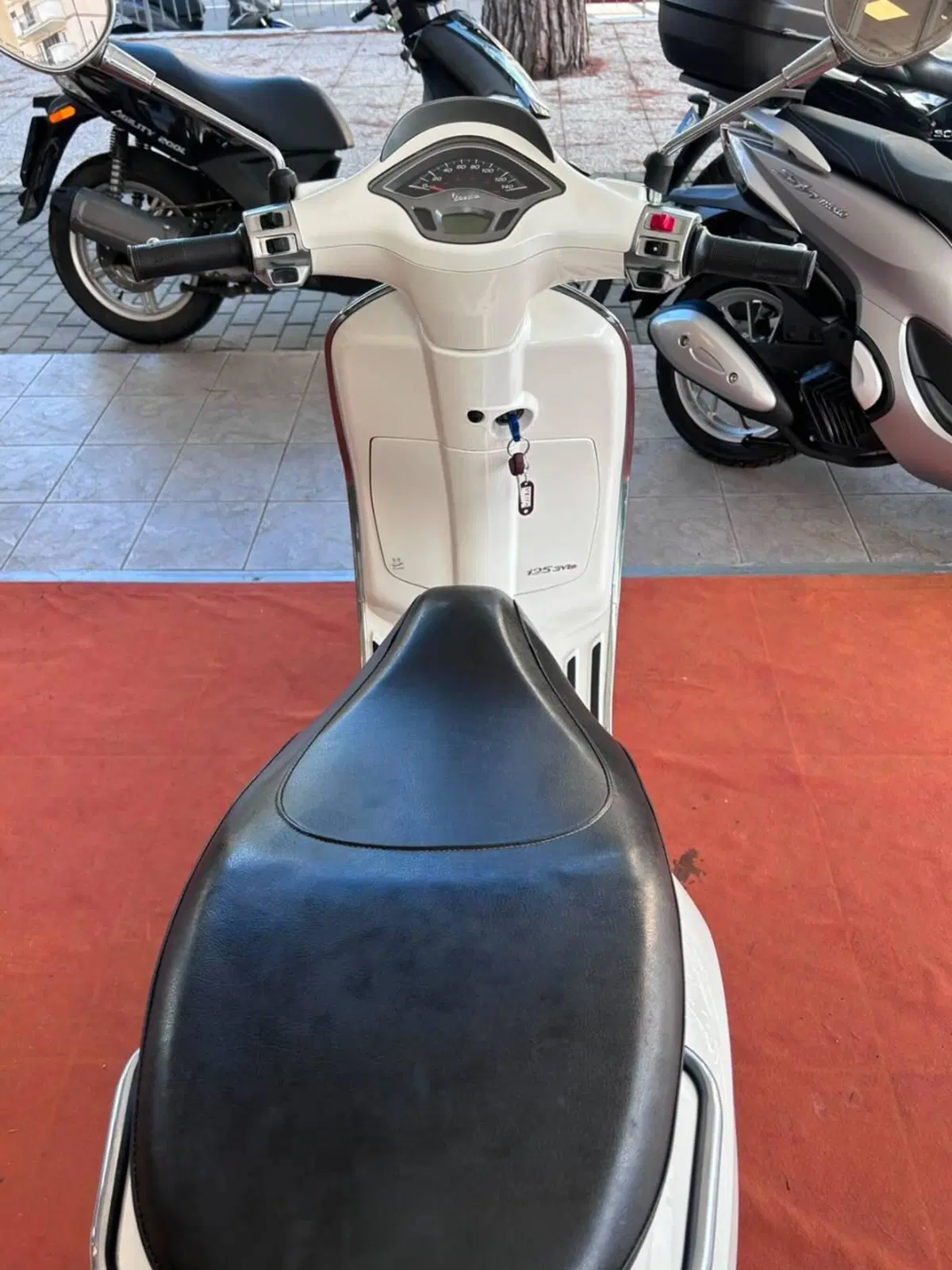 Vespa Sprint 125 3V (2014 - 16) (5)