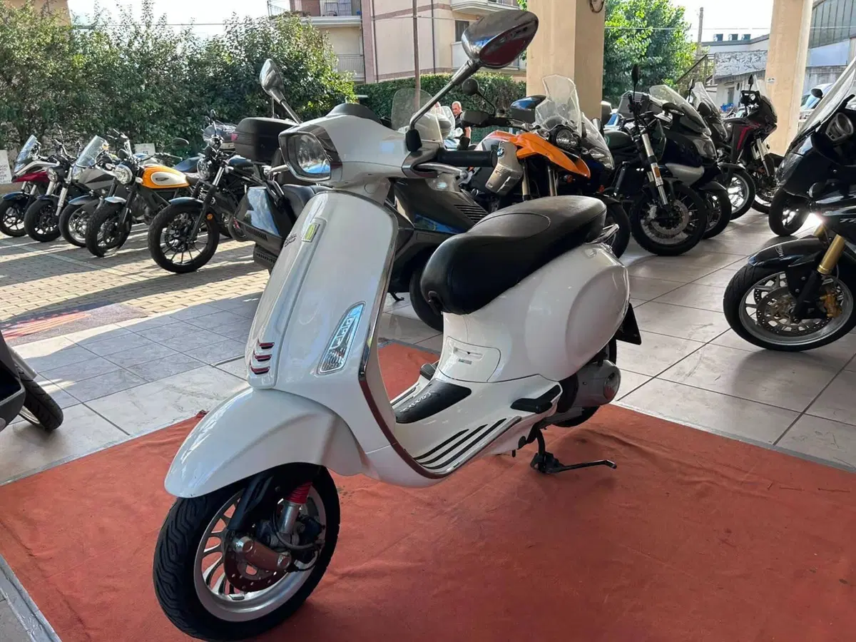Vespa Sprint 125 3V (2014 - 16)