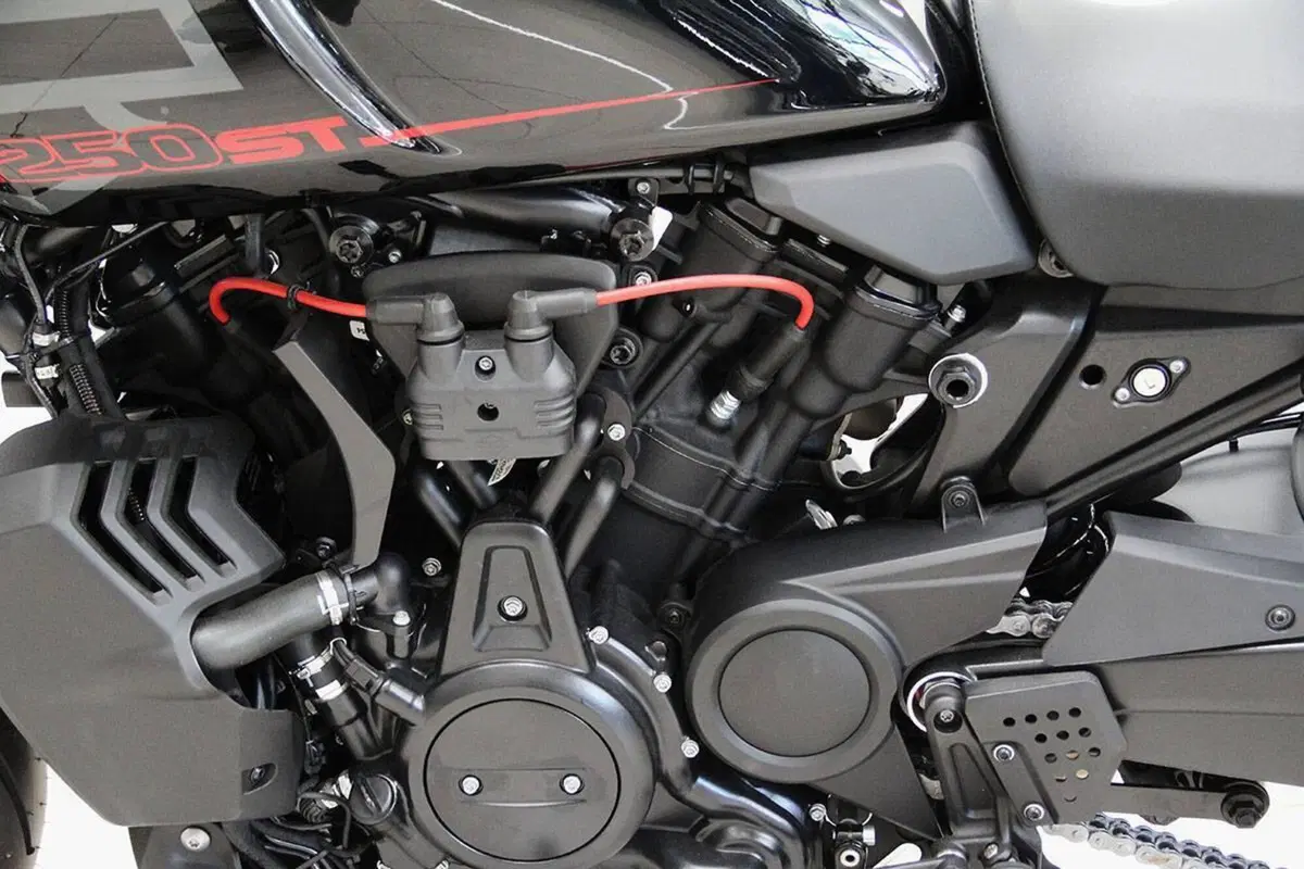 Harley-Davidson Pan America 1250 ST (2025 - 26) (15)