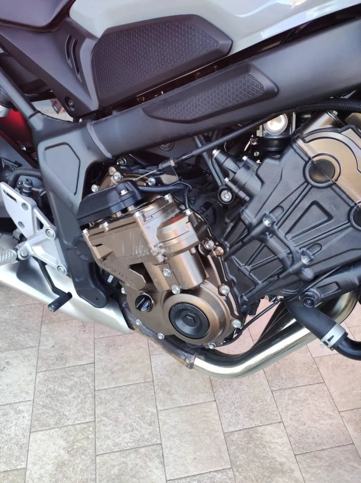 Honda CB 650 R E-Clutch (2024 - 26) (2)