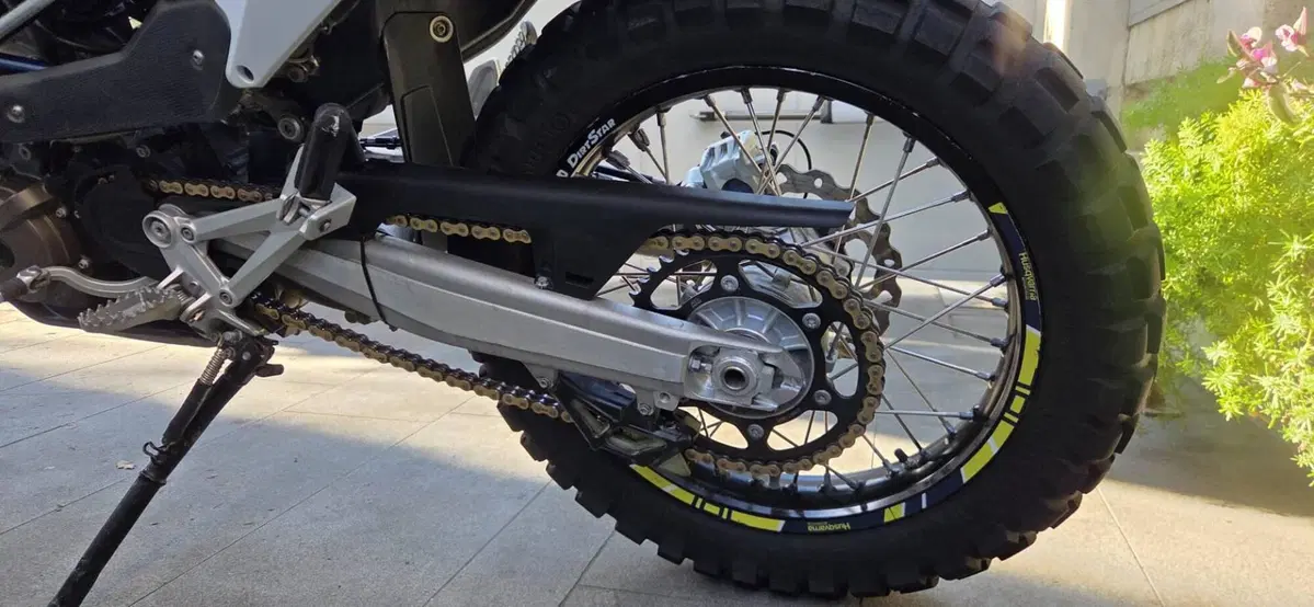 Husqvarna 701 Enduro (2020) (12)