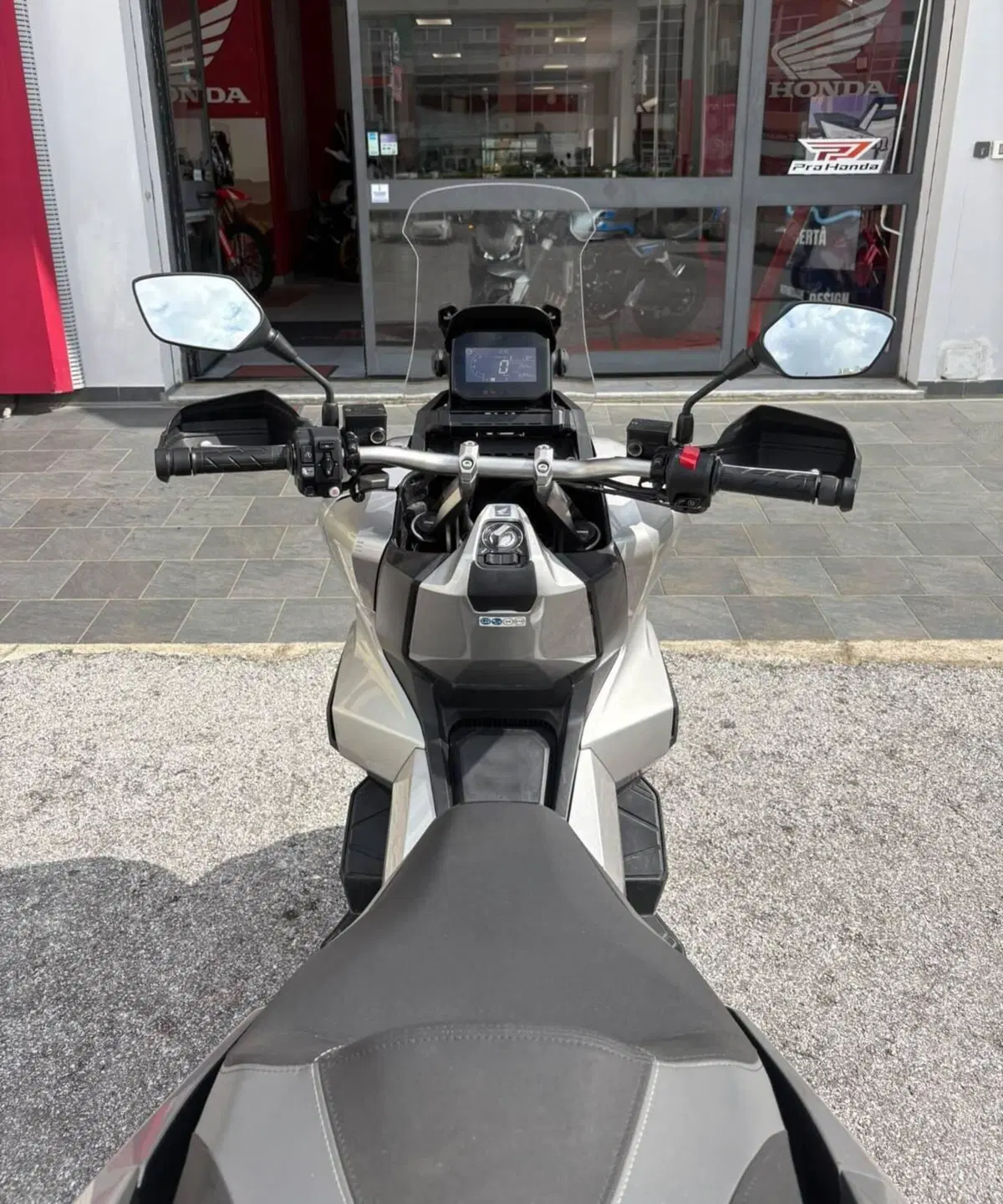 Honda ADV 350 (2022 - 24) (5)