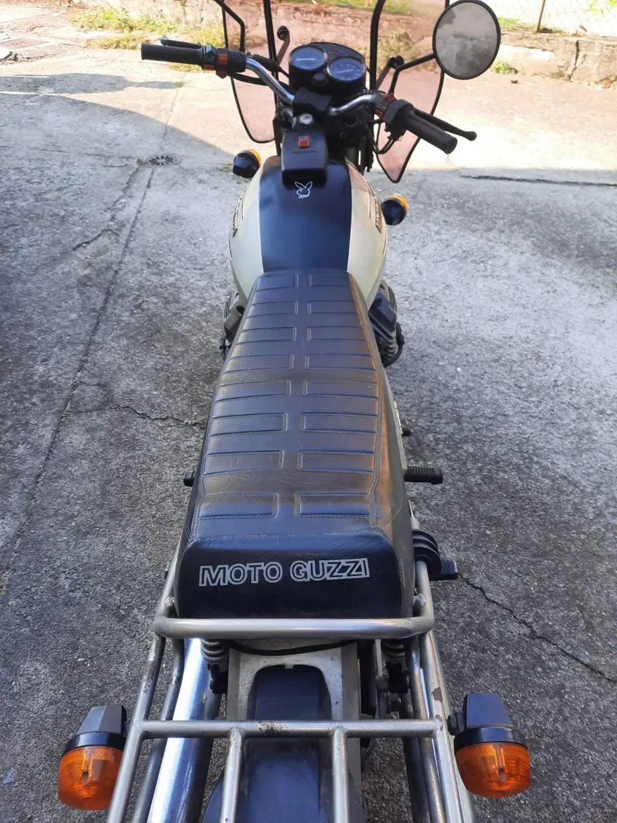 Moto Guzzi V35 (3)