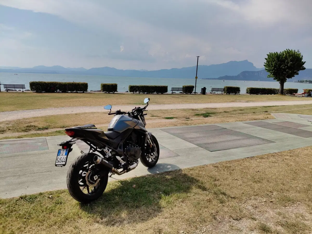 Honda CB 750 Hornet (2023 - 24) (7)