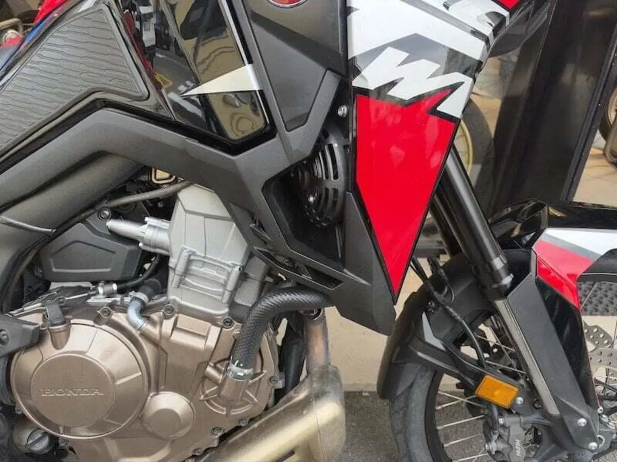 Honda Africa Twin CRF 1100L (2022 - 23) (9)