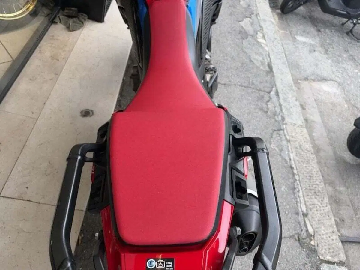 Honda Africa Twin CRF 1100L (2022 - 23) (17)