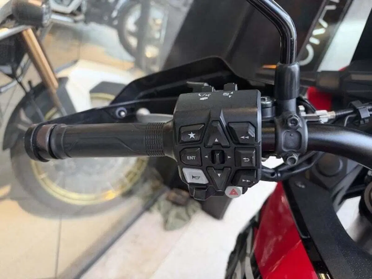 Honda Africa Twin CRF 1100L (2022 - 23) (20)