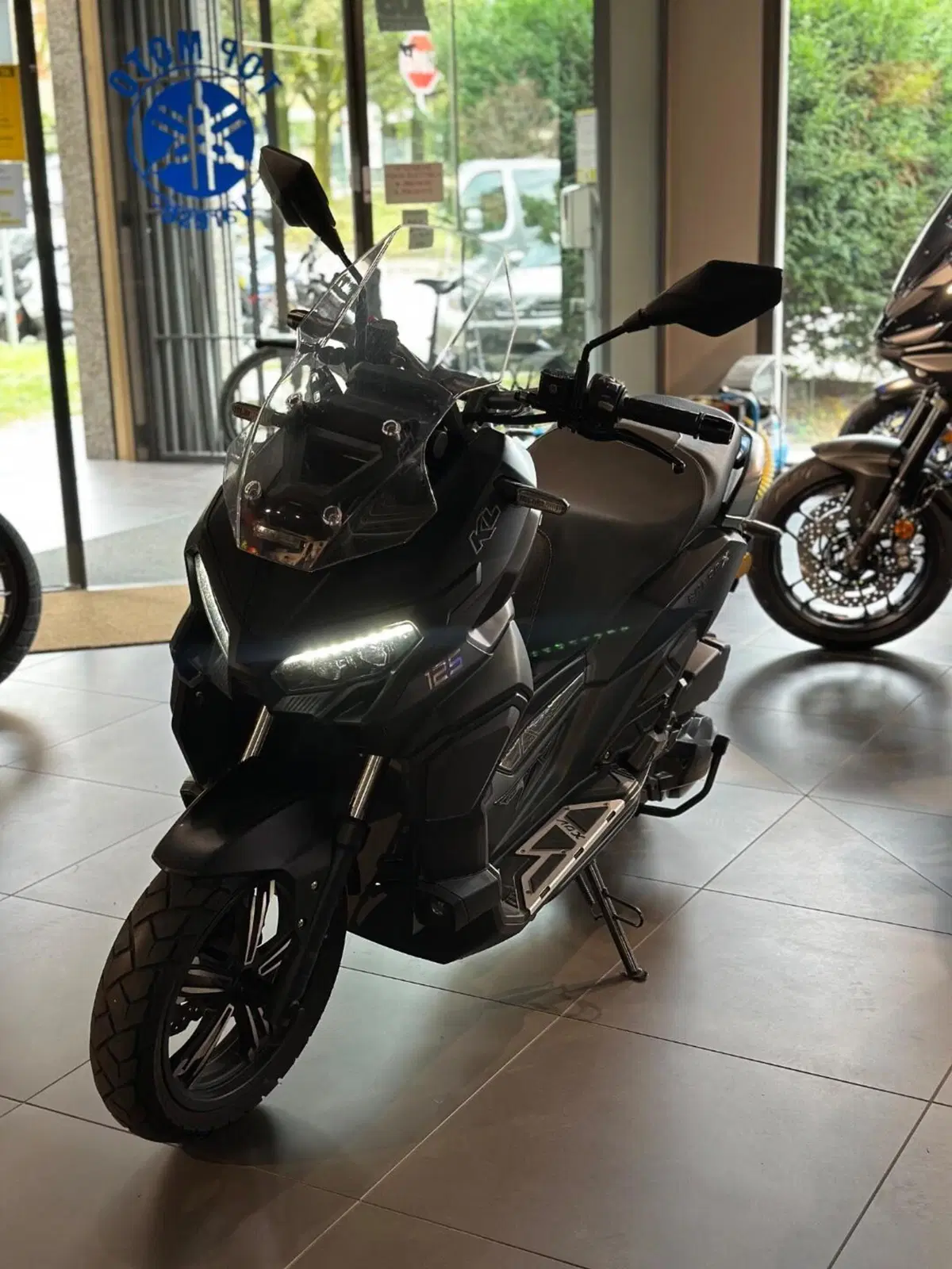 Kl Brera X 125 (2025 - 26) (3)