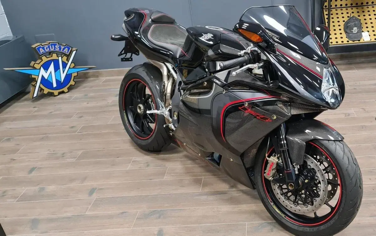 MV Agusta F4 1078 CC (2008 - 11) (3)