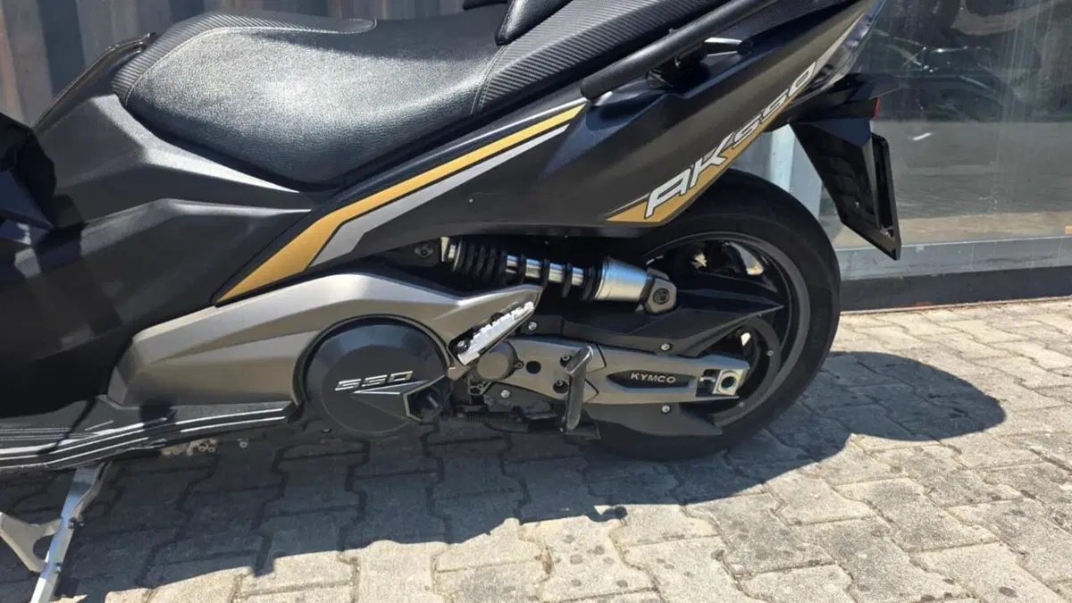 Kymco AK 550 (2017 - 19) (9)