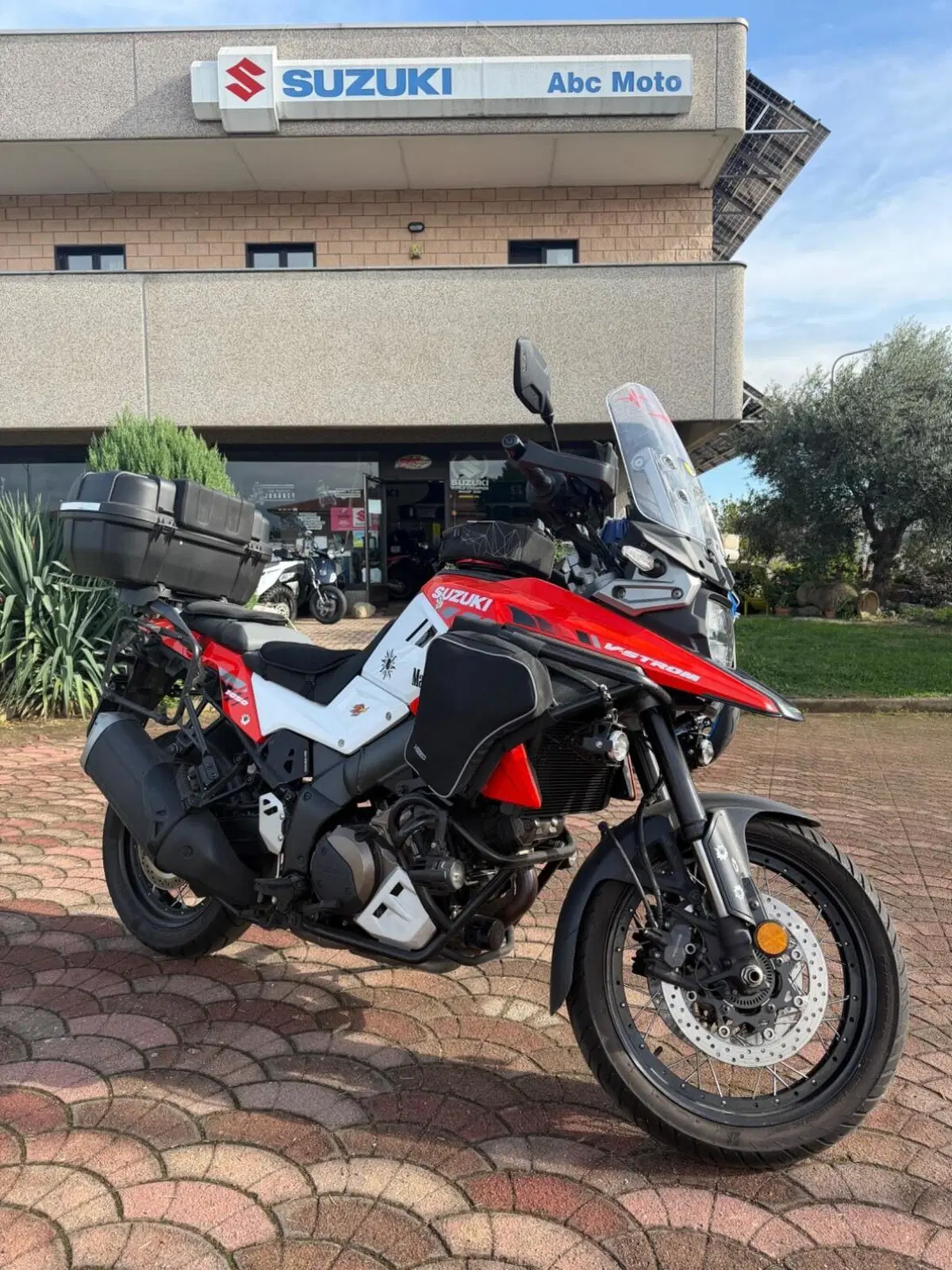 Suzuki V-Strom 1050XT (2020 - 23) (2)