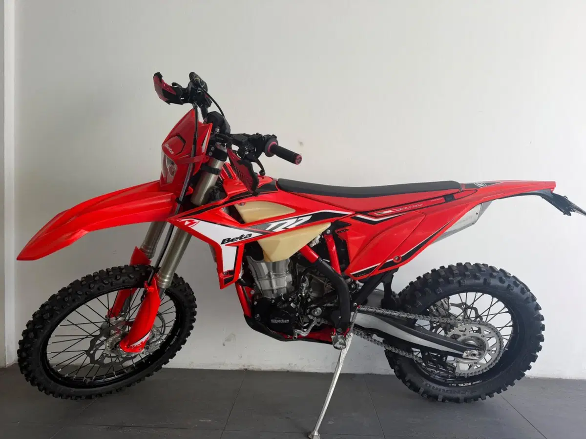 Betamotor RR 350 4T Enduro (2022) (4)