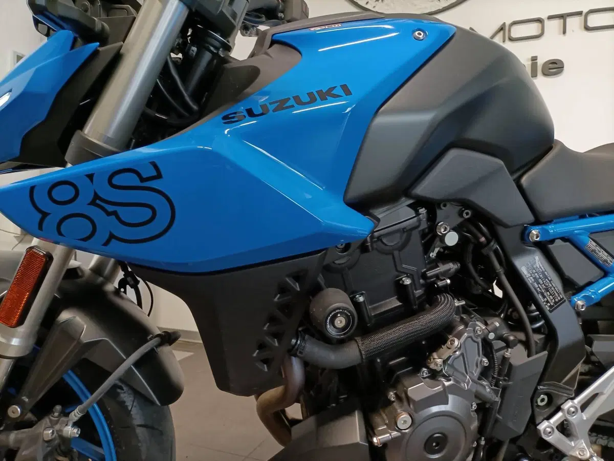 Suzuki GSX-8S (2023 - 24) (7)