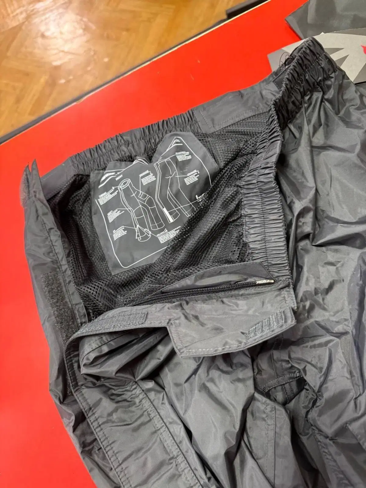 Dainese Pantalone Edimburgo Waterproof (2)