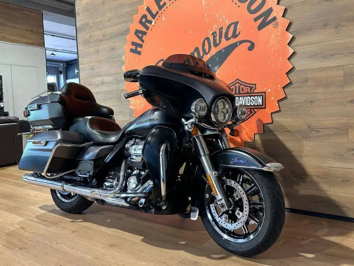 Harley-Davidson 107 Electra Glide Ultra Limited (2017 - 18) - FLHTK (3)