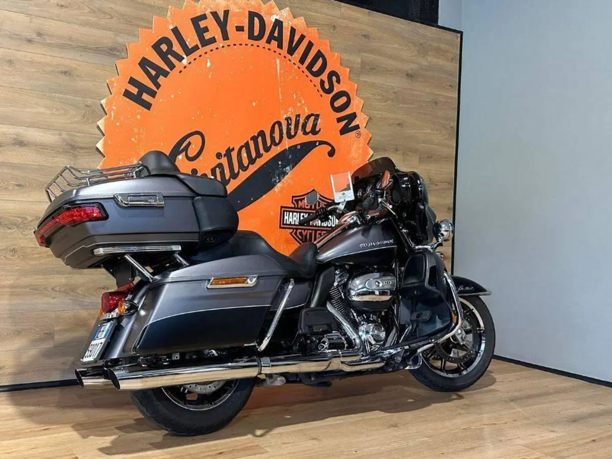 Harley-Davidson 107 Electra Glide Ultra Limited (2017 - 18) - FLHTK (4)