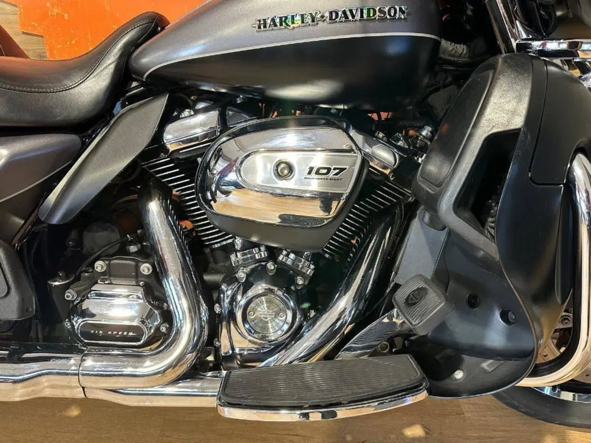 Harley-Davidson 107 Electra Glide Ultra Limited (2017 - 18) - FLHTK (6)
