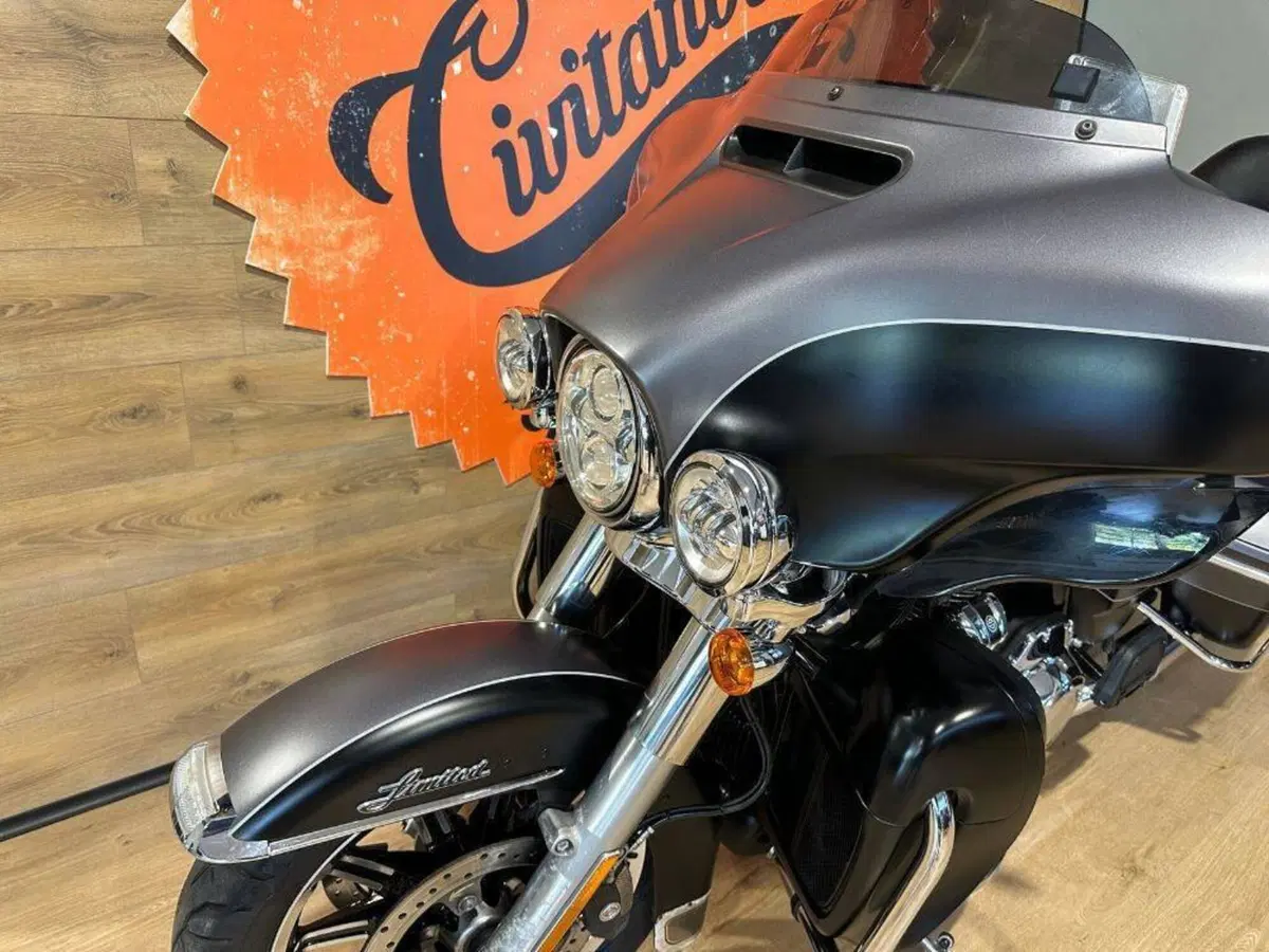 Harley-Davidson 107 Electra Glide Ultra Limited (2017 - 18) - FLHTK (13)