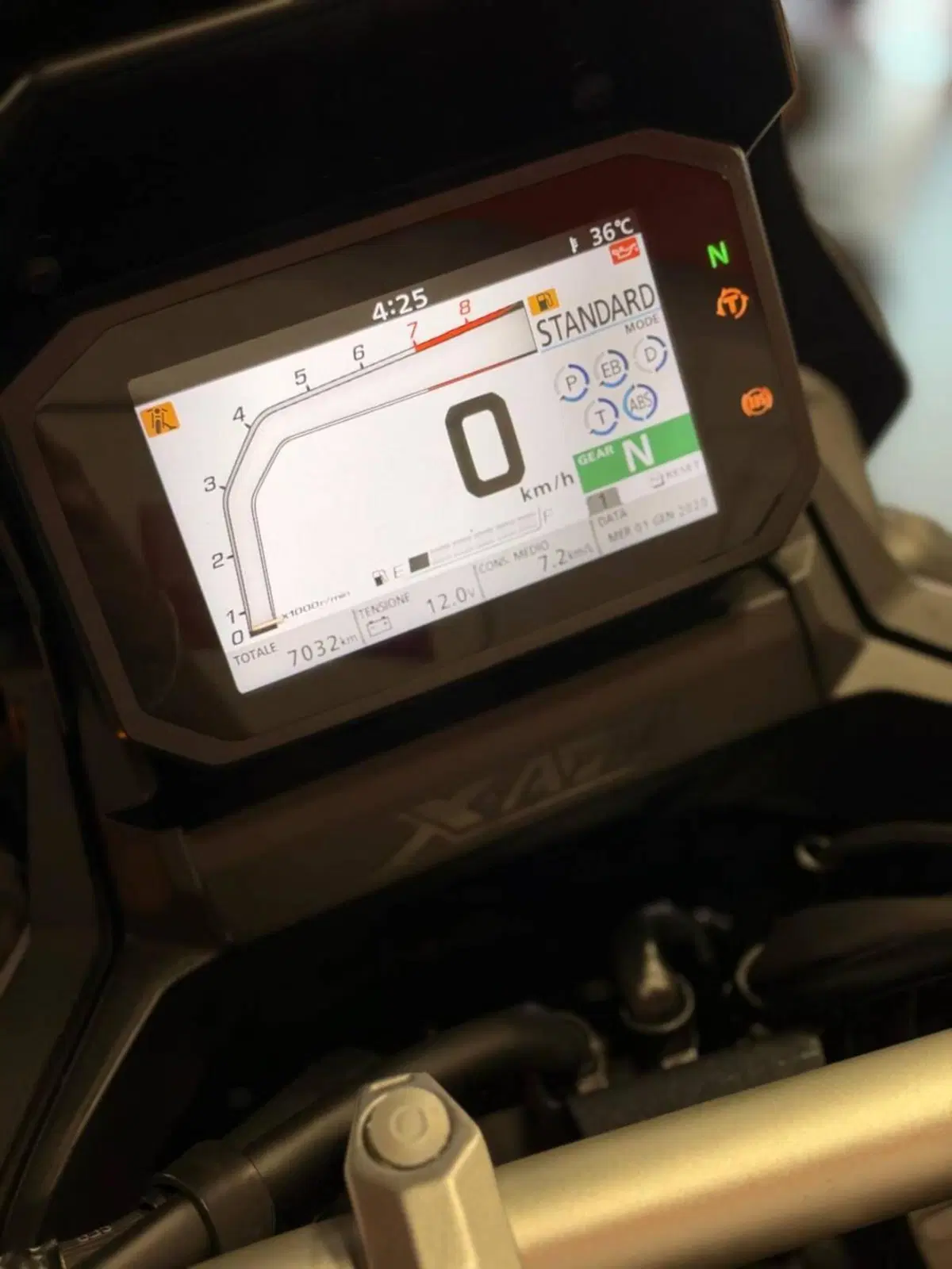 Honda X-ADV 750 DCT (2021 - 24) (4)