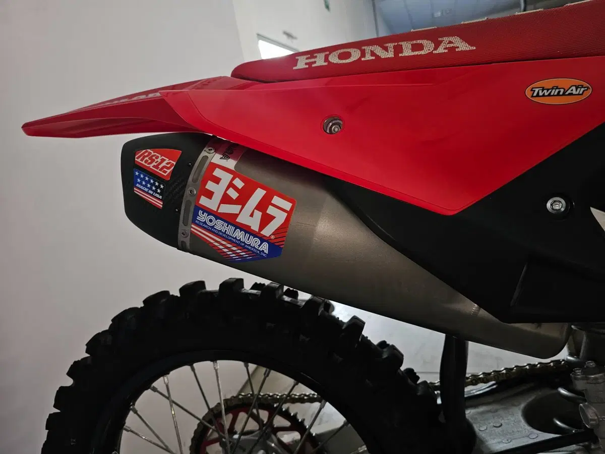 Honda CRF 250R WE (2026) (8)