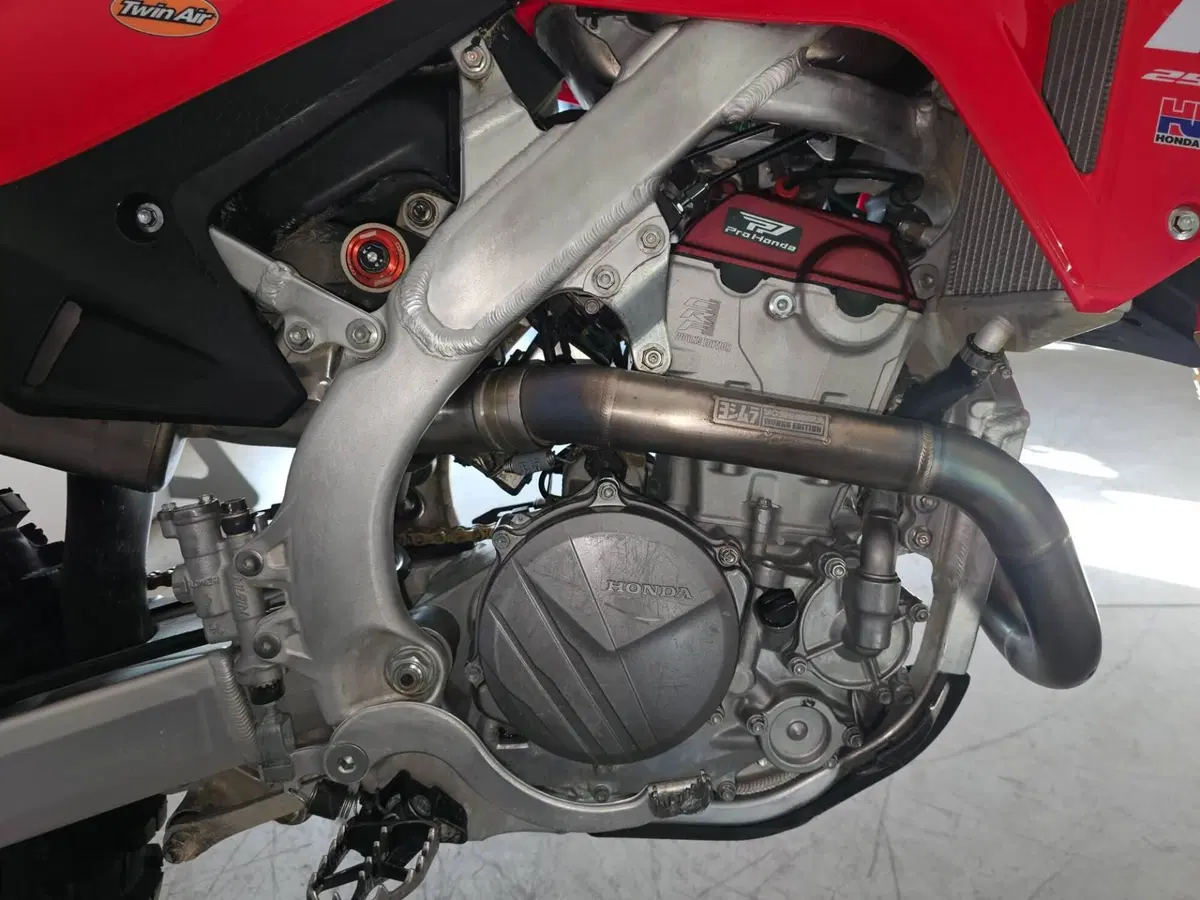 Honda CRF 250R WE (2026) (9)