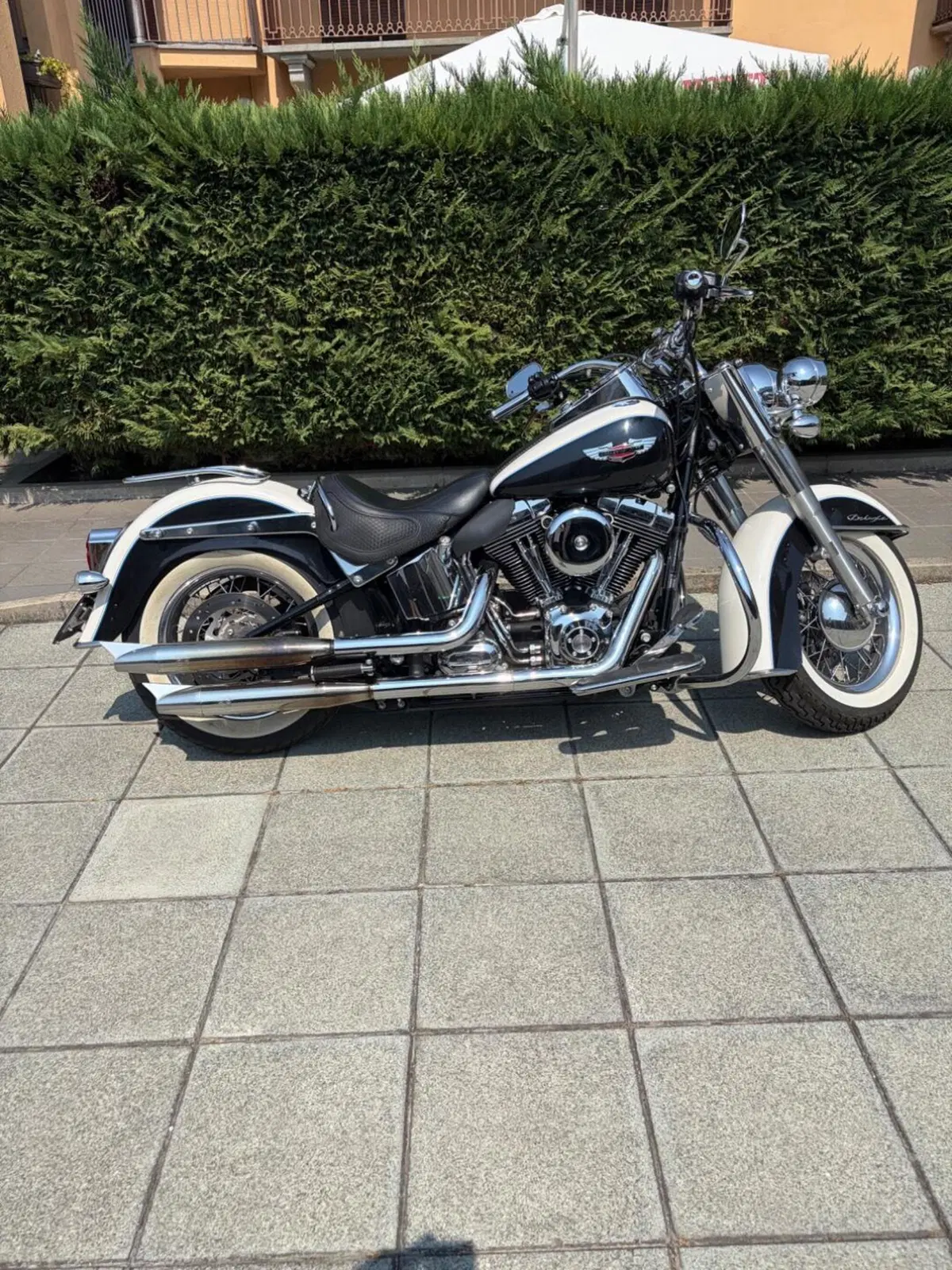 Harley-Davidson 1690 Deluxe ABS (2011 - 16) - FLSTN (10)