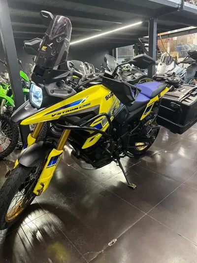 Suzuki V-Strom 1050DE (2023 - 24) usata