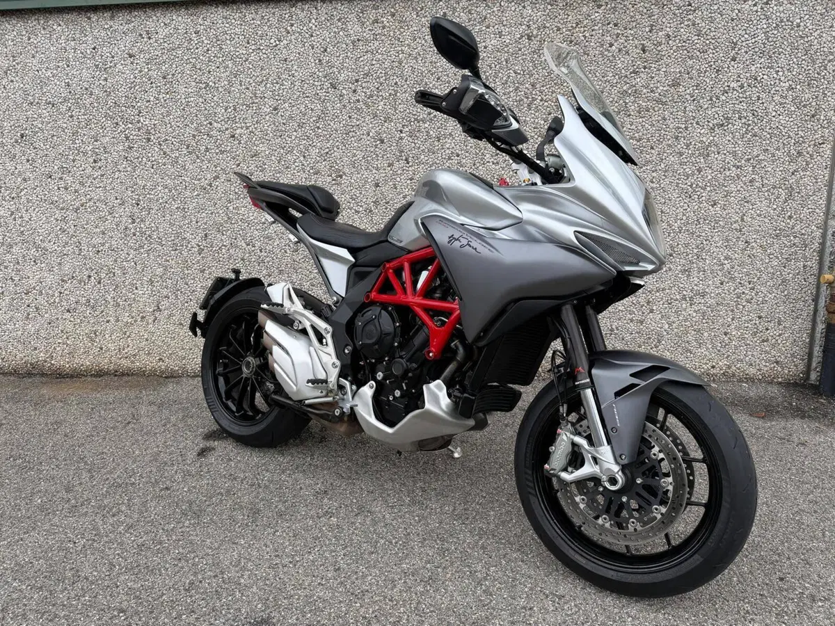 MV Agusta Turismo Veloce 800 (2017 - 19) (3)