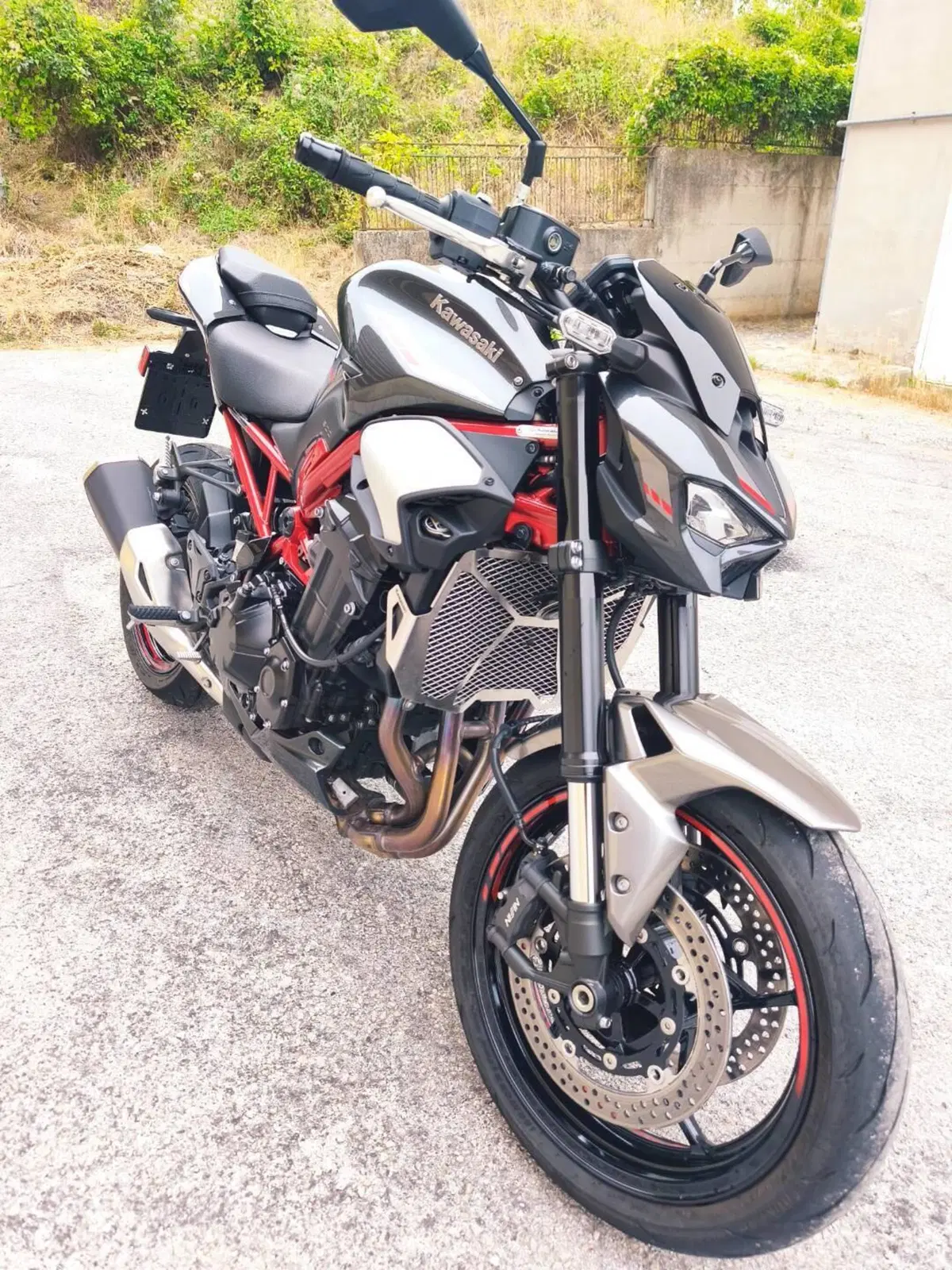 Kawasaki Z 900 (2025 - 27) (8)