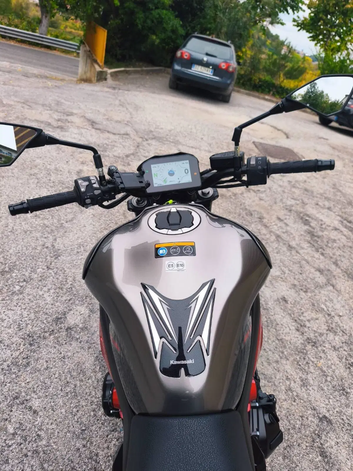 Kawasaki Z 900 (2025 - 27) (11)