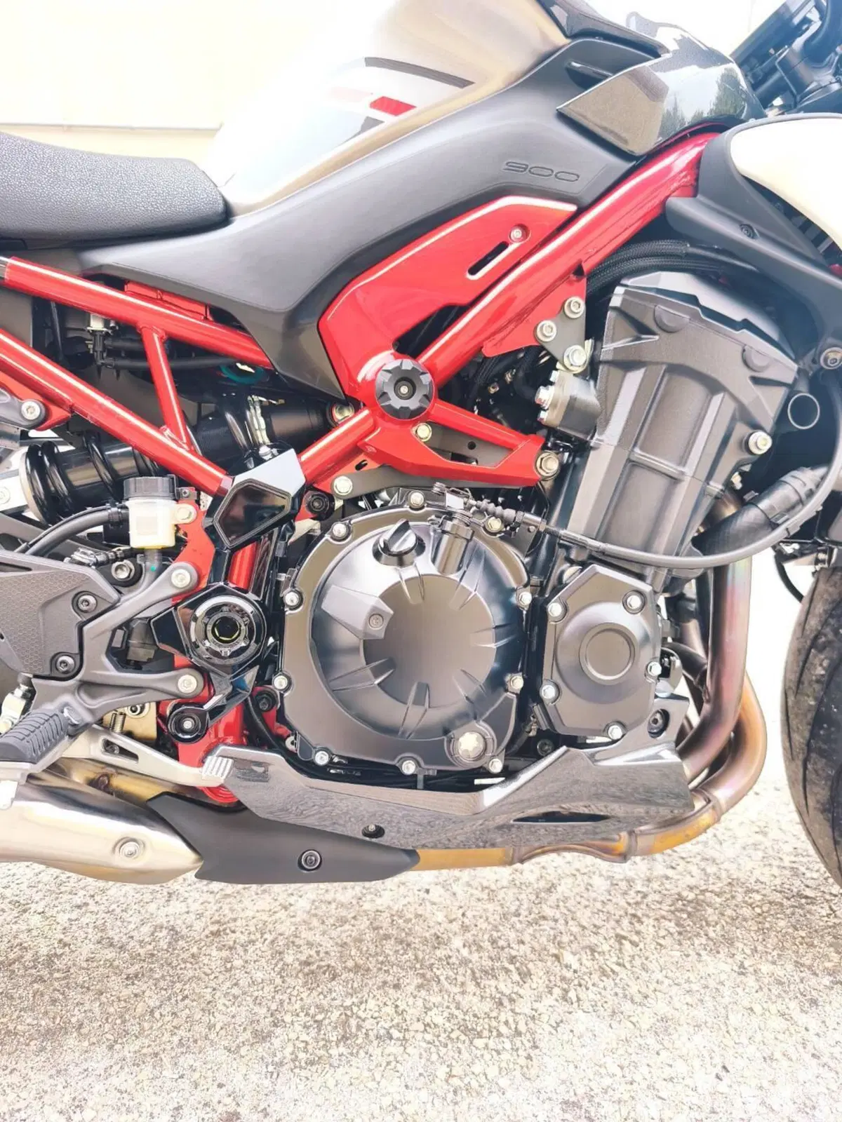 Kawasaki Z 900 (2025 - 27) (13)
