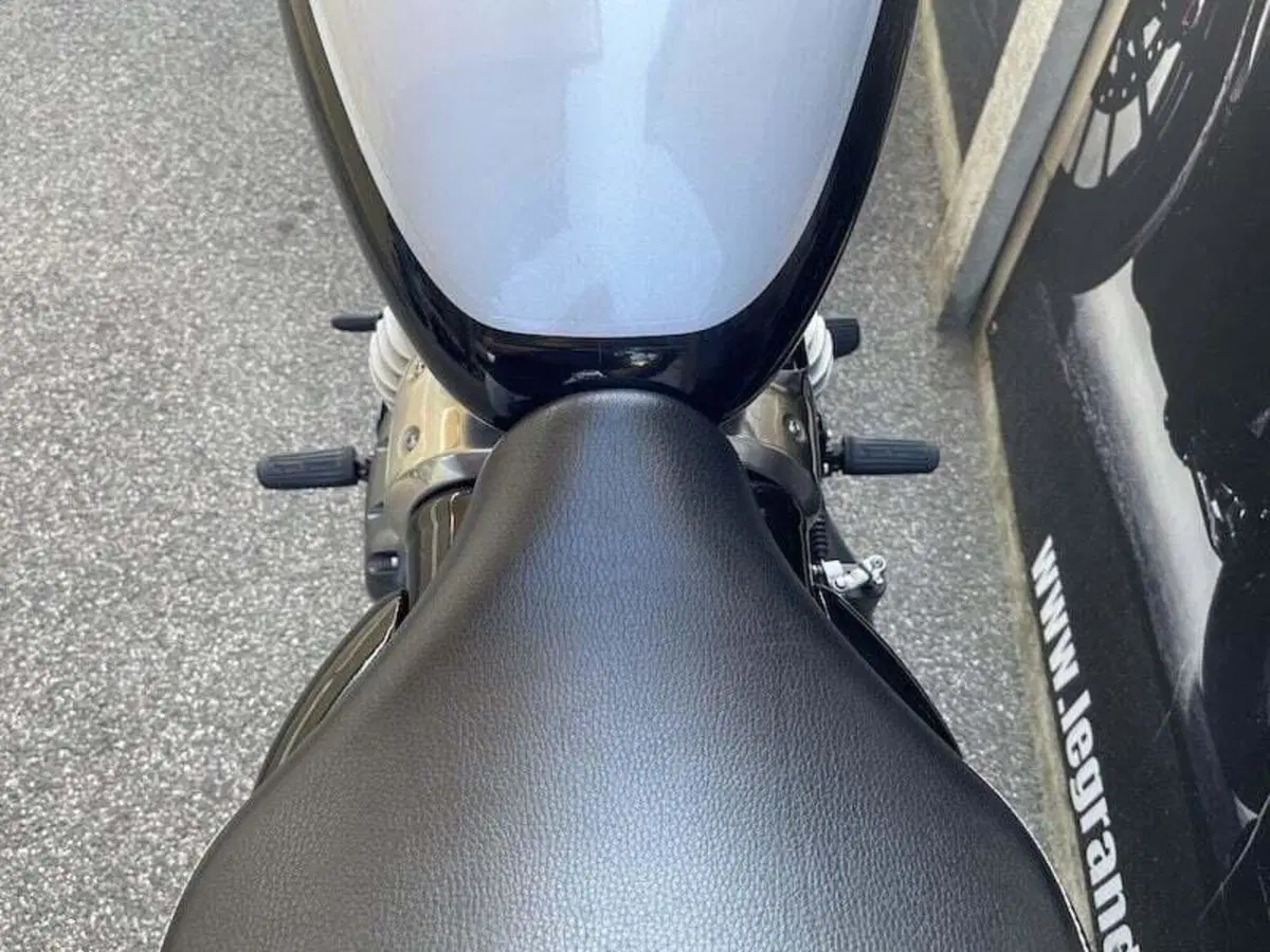 Royal Enfield Super Meteor 650 (2023 - 26) (15)