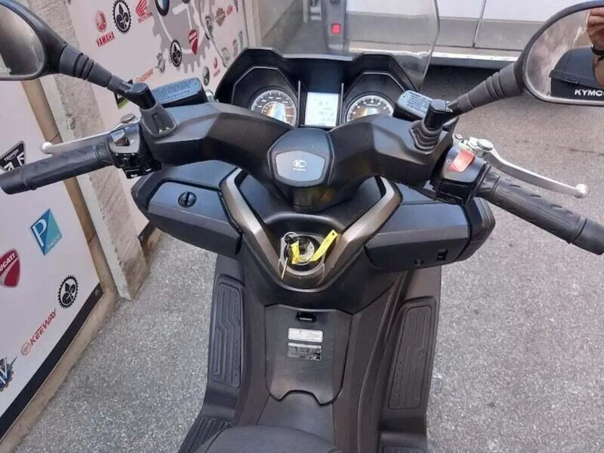 Kymco X-Town 300i City (2020) (10)