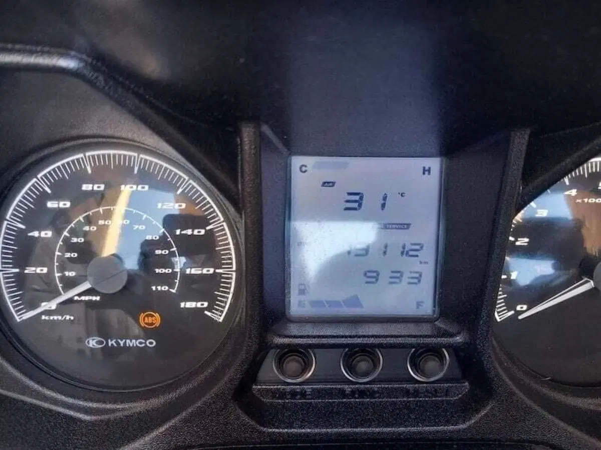 Kymco X-Town 300i City (2020) (12)