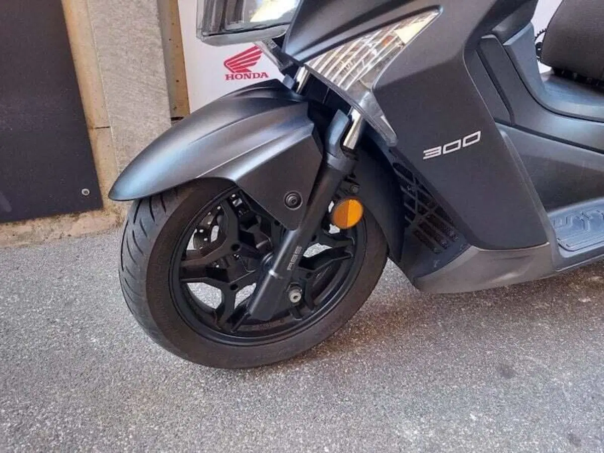 Kymco X-Town 300i City (2020) (16)