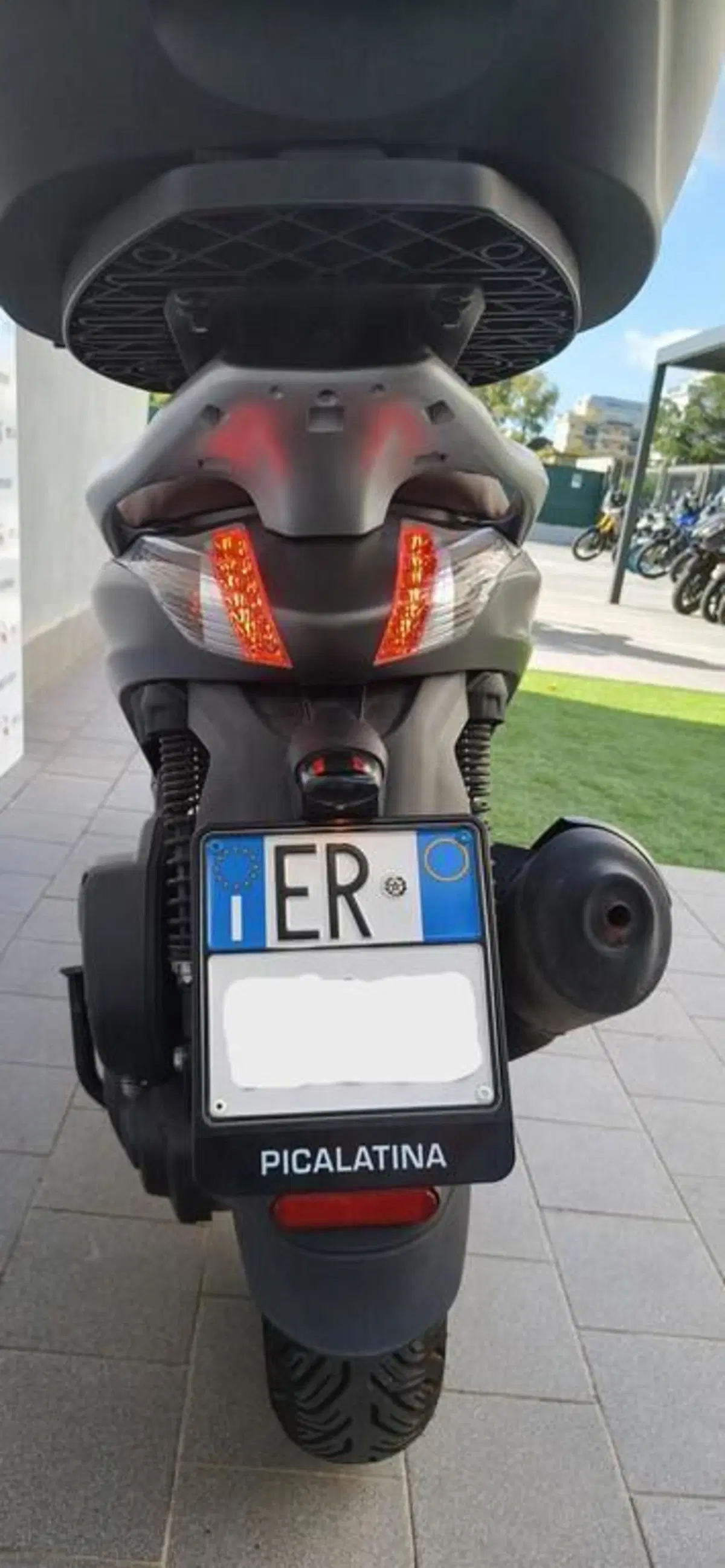 Piaggio Beverly 300 i.e. Police ABS-ASR (2017 - 20) (12)
