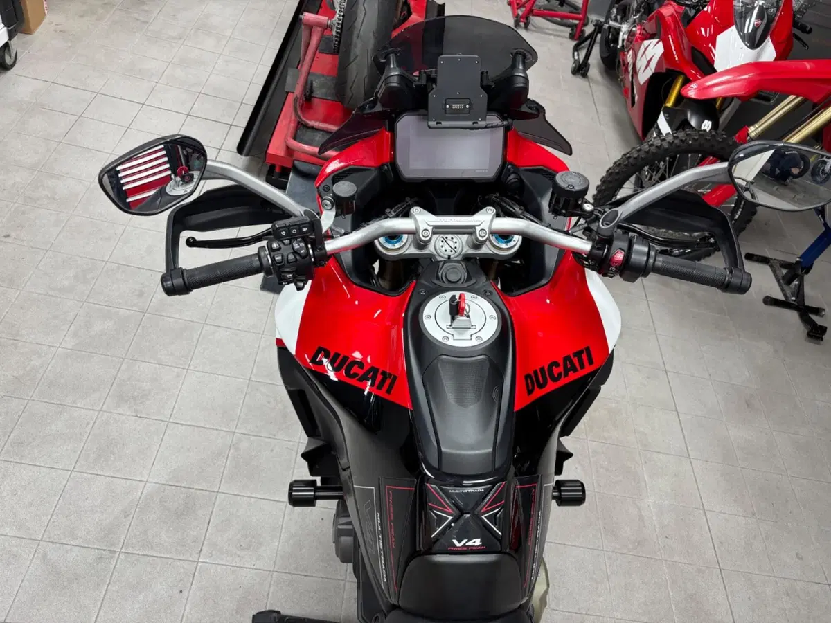 Ducati Multistrada V4 Pikes Peak (2021 - 24) (8)