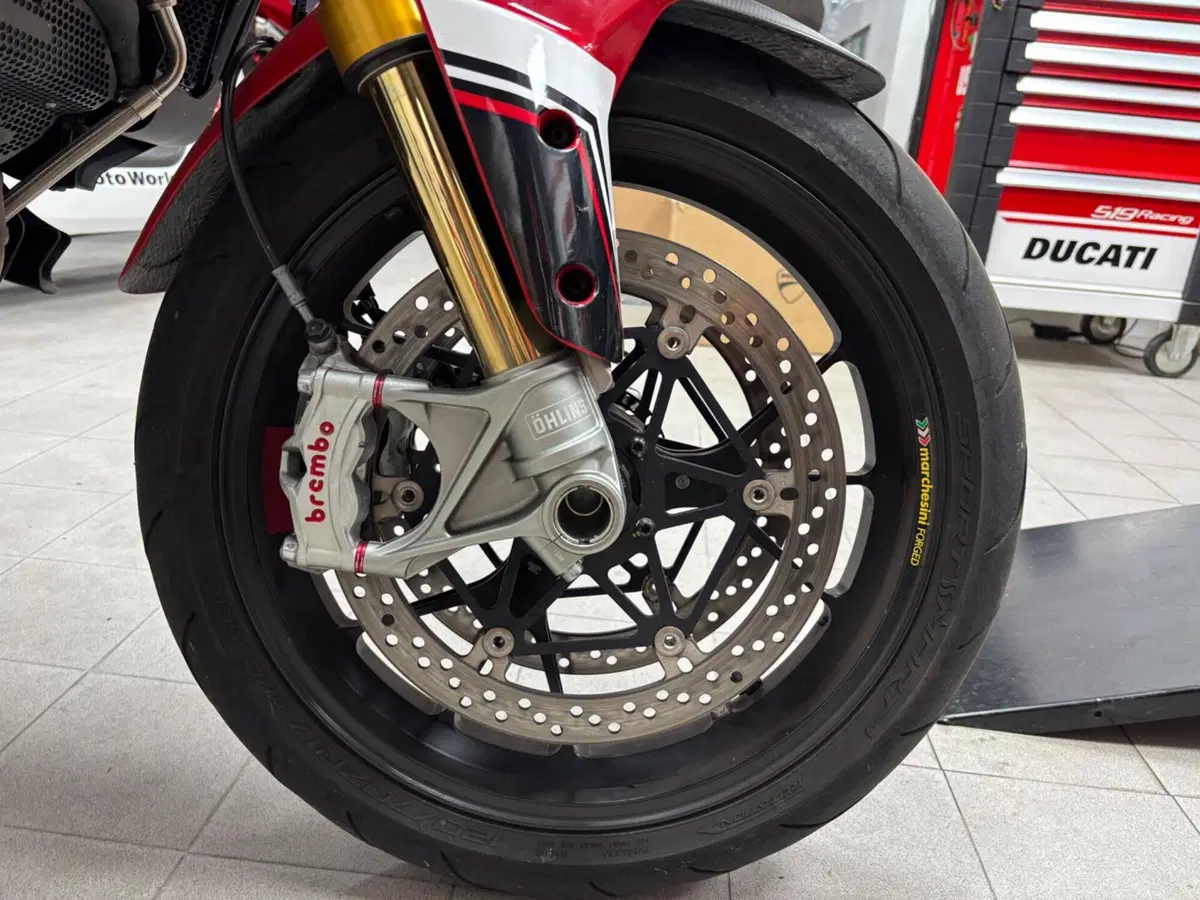 Ducati Multistrada V4 Pikes Peak (2021 - 24) (14)