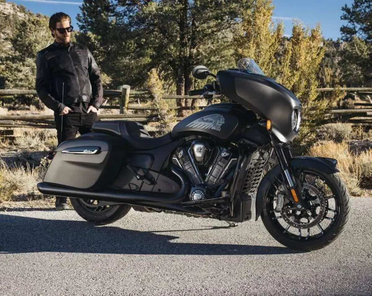 Indian Chieftain 1834 Powerplus Dark Horse (2025 - 26) (11)