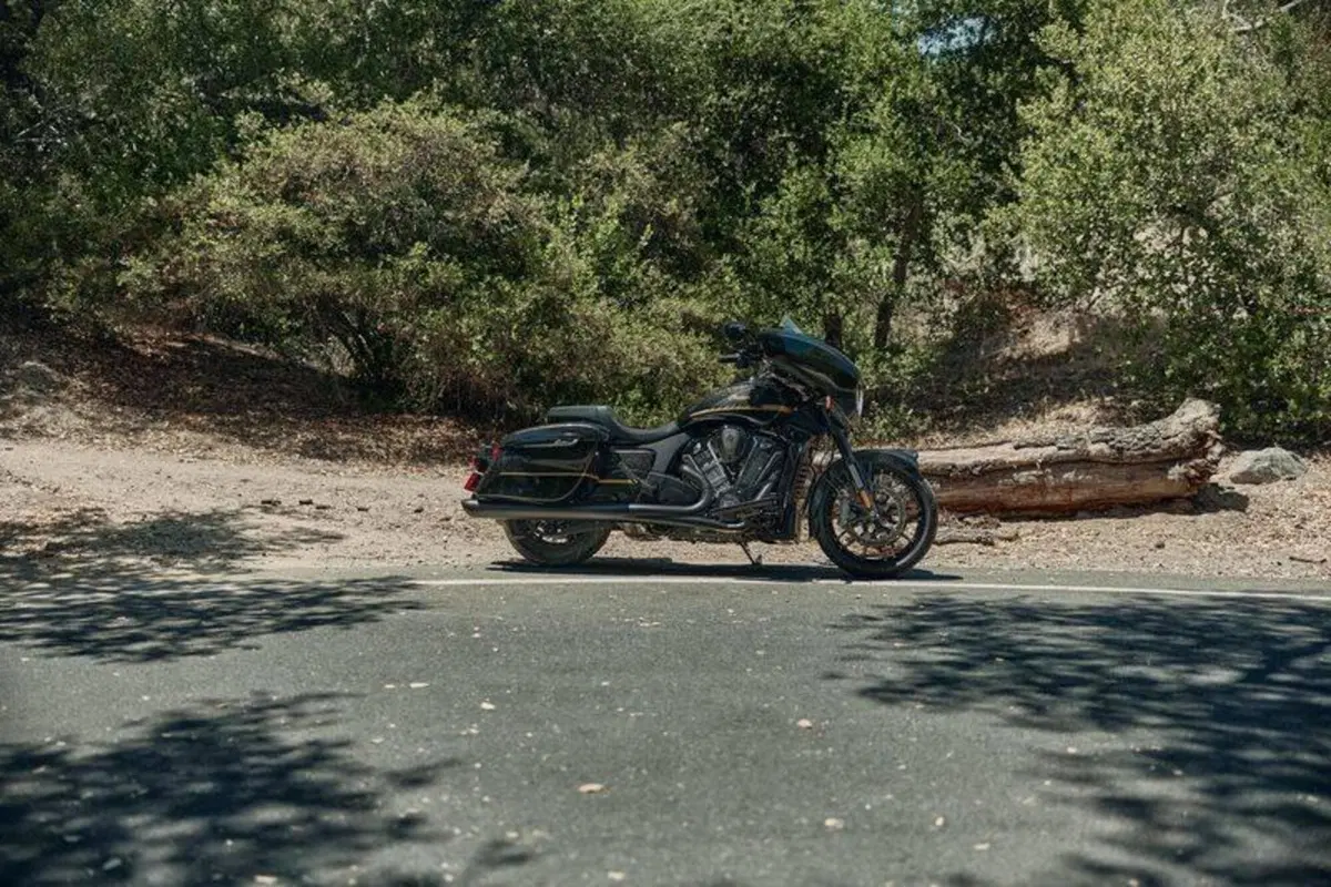 Indian Chieftain 1834 Powerplus Dark Horse (2025 - 26) (13)