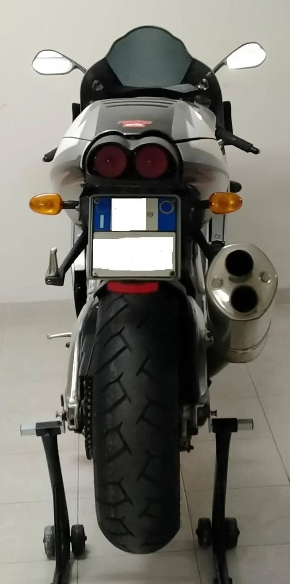 Aprilia RSV 1000 (2002) (6)