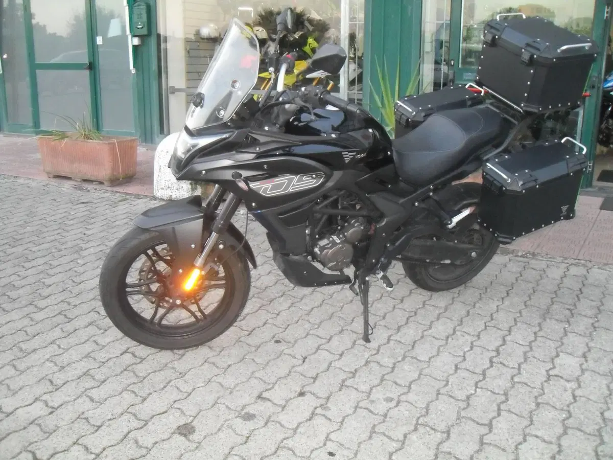 Voge Valico 300DS (2021 - 24) (3)