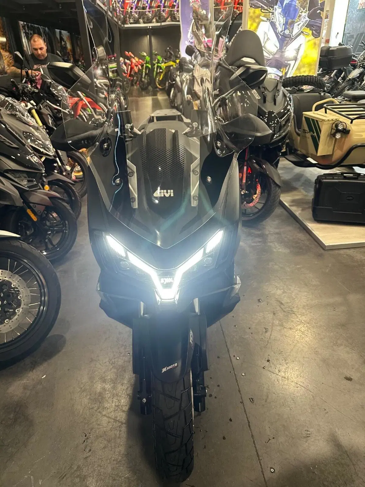 Sym ADX 300 (2024 - 26) (5)